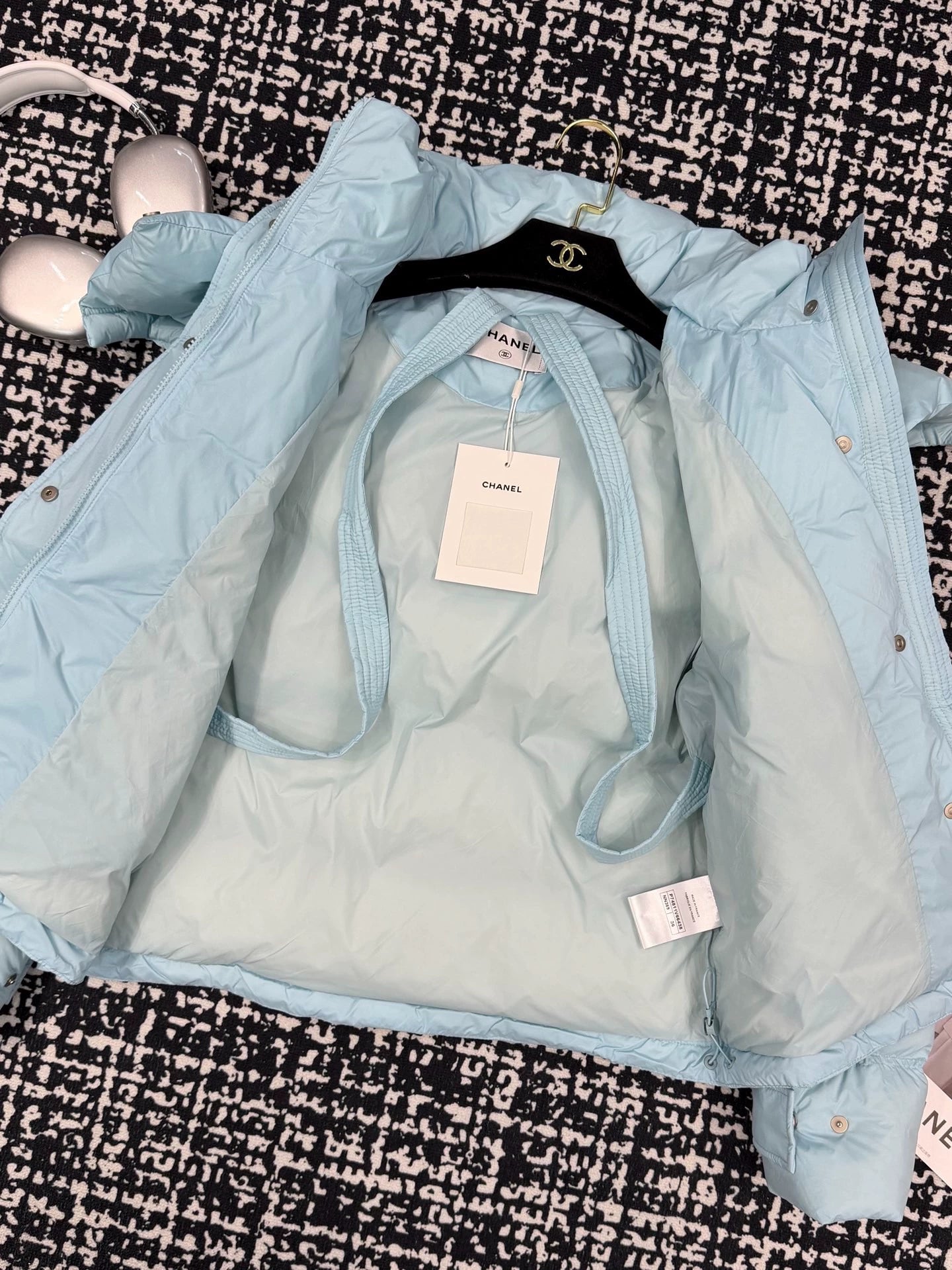 Mao Mao logo loose hooded goose down suit