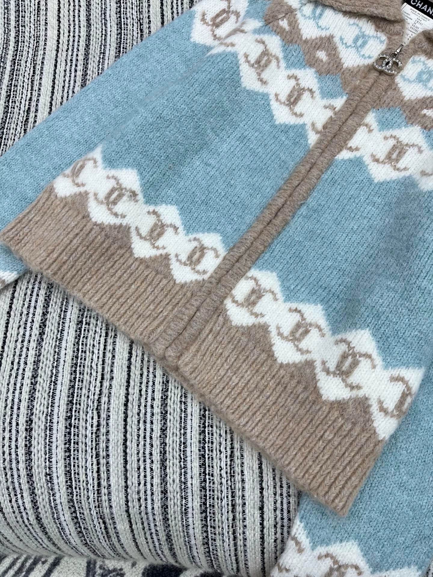 Double Diamond C Zipper Collar Jacket