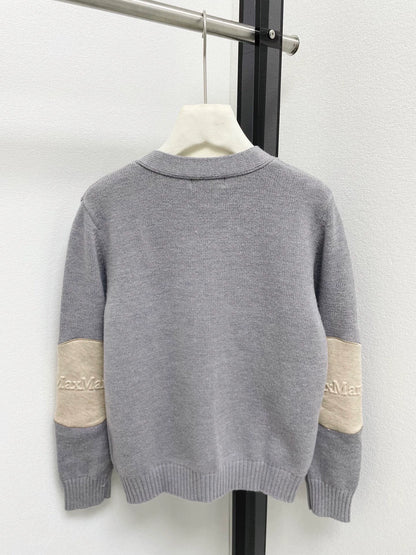 25fw V-neck knitted cardigan