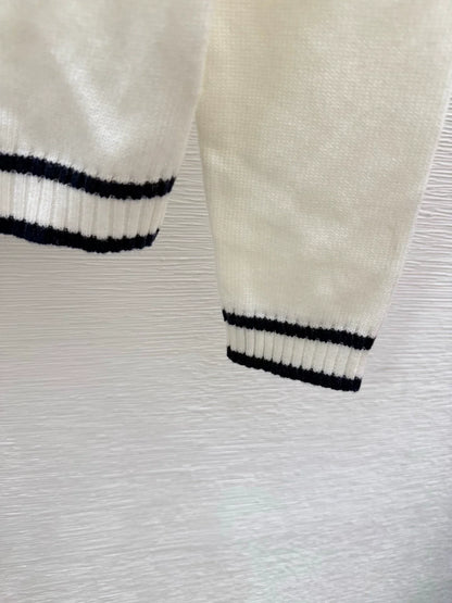 25fw Double C sweater