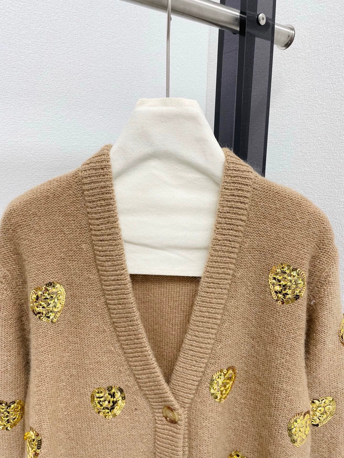 25fw Heavy Industry Bead Heart shaped V-neck Cardigan