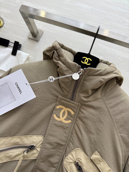 Hooded design with down and cotton jacket