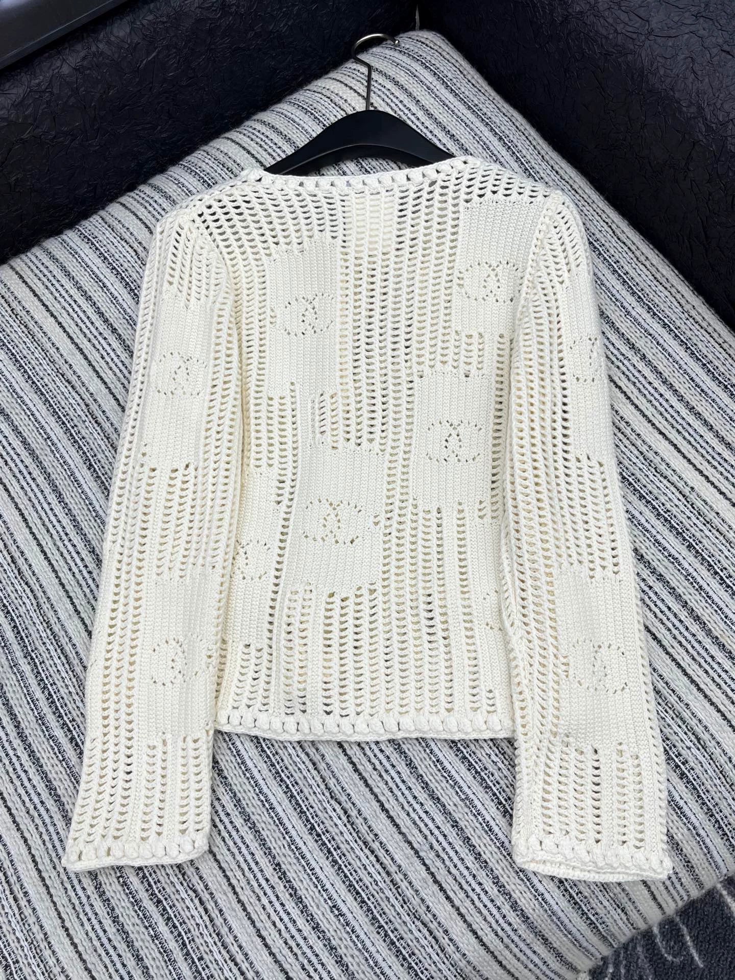 25fw Double C hook flower round neck jacket