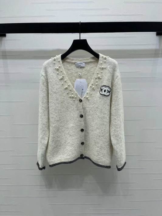 25fw V-neck pearl knitted cardigan