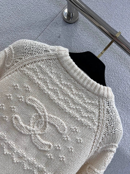 25fw Hook flower round neck cashmere knitted sweater