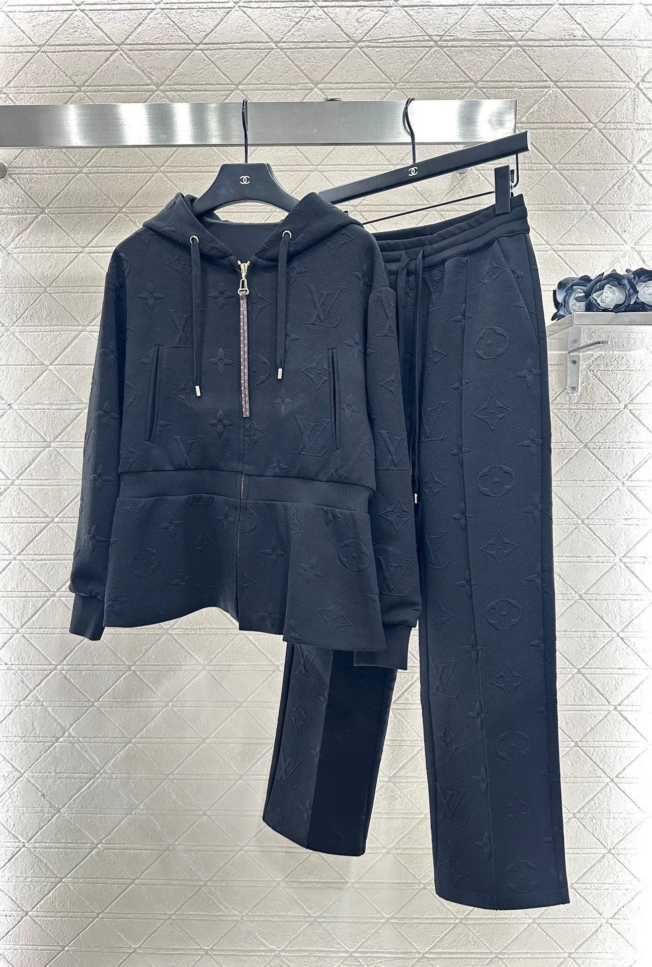 25fw Embossed hooded waist cinching set