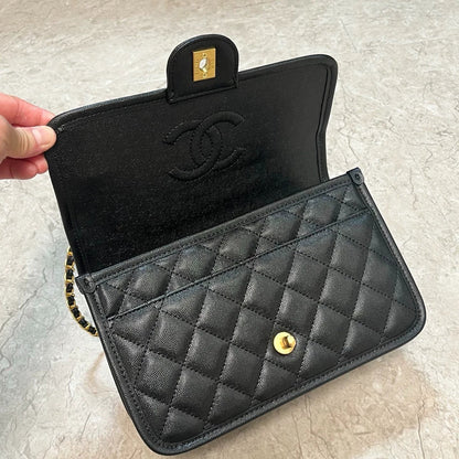 25B Clover Series Postman Bag