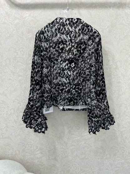 Xiaoxiangfeng lace trumpet long sleeved jacket