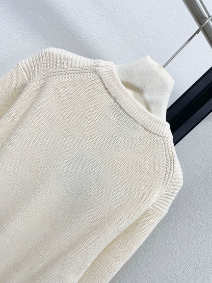 25fw Embroidered plain sweater