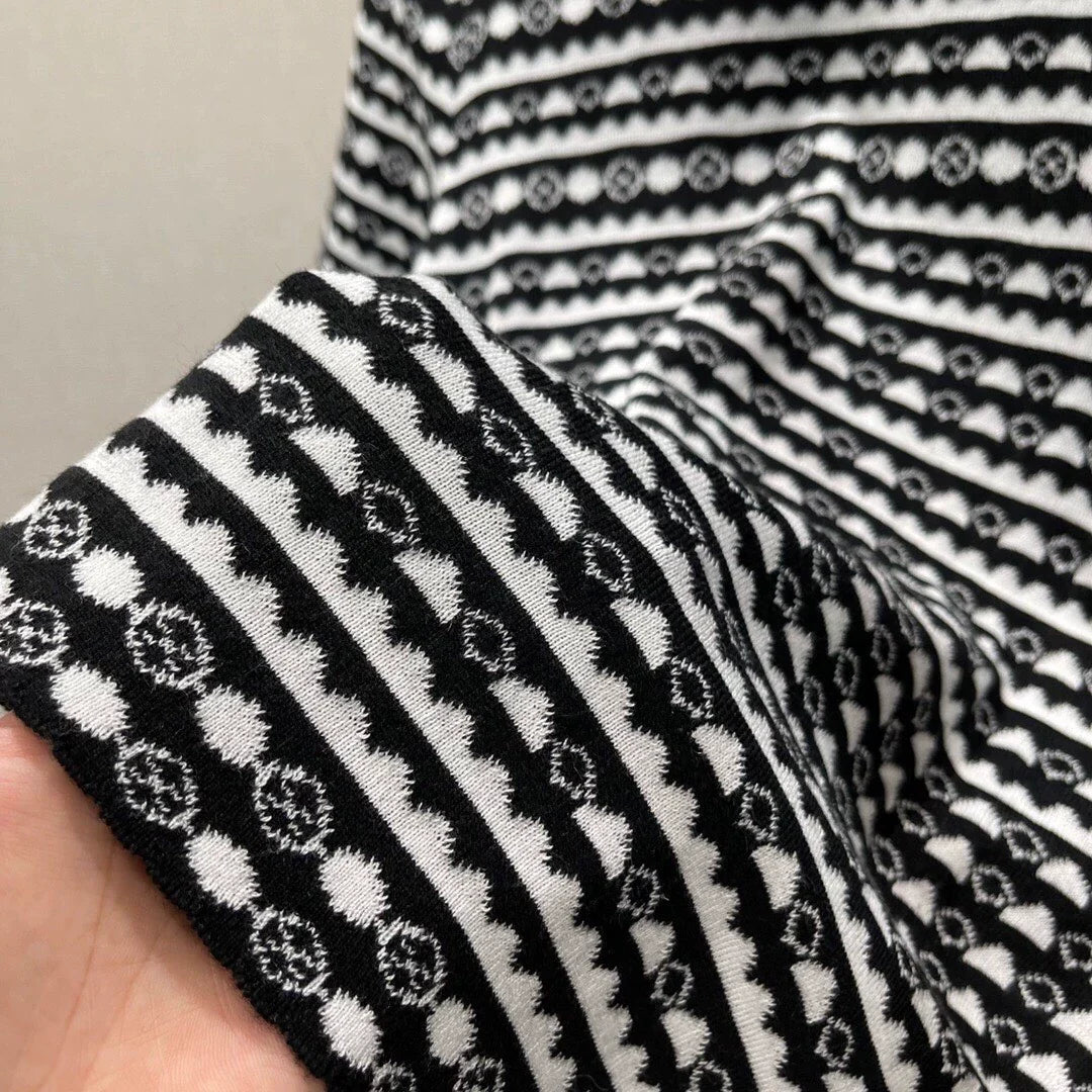 25 Summer new black and white striped knitted short sleeves