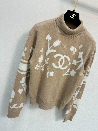 Cashmere high neck sweater