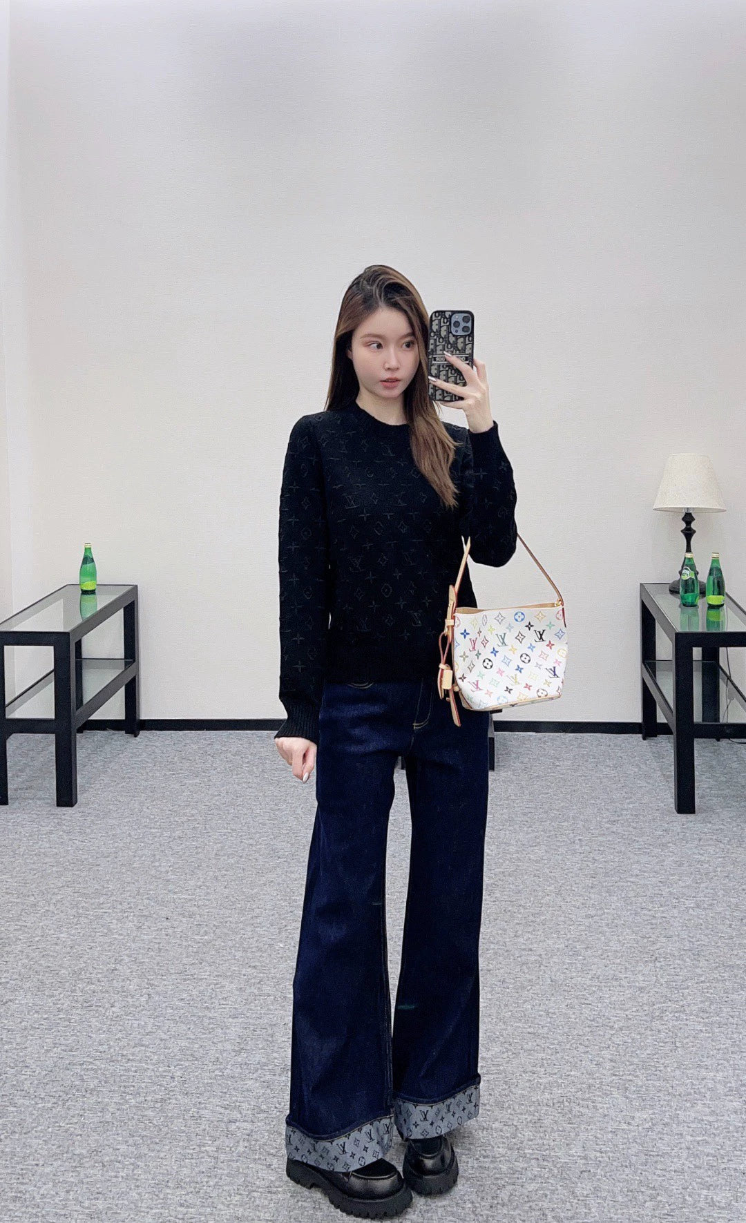 L 25 Embroidered jacquard sweater