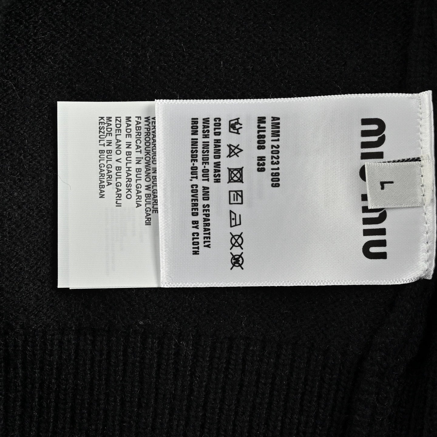 25fw Letter jacquard round neck sweater