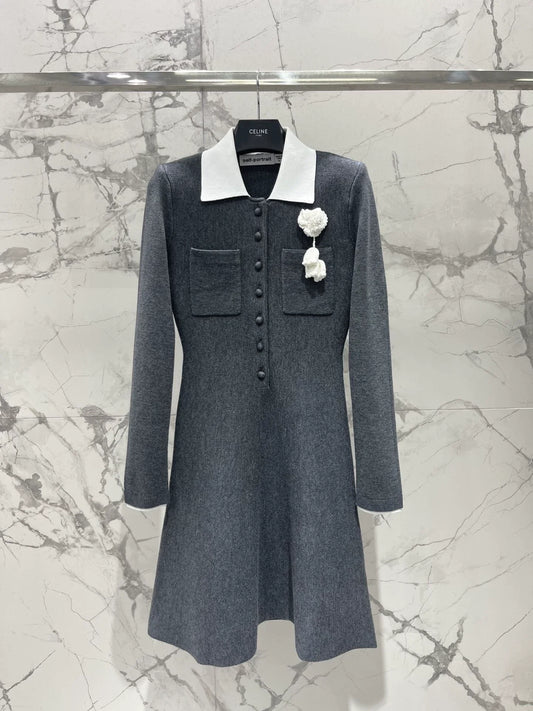25fw Hook flower contrasting lapel long sleeved knitted dress