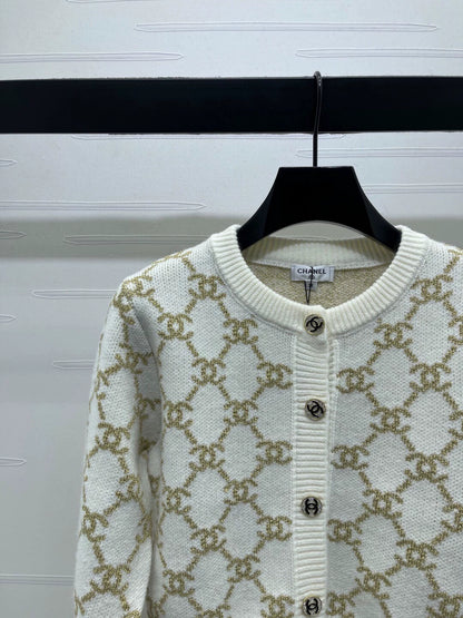 Jacquard knitted cardigan