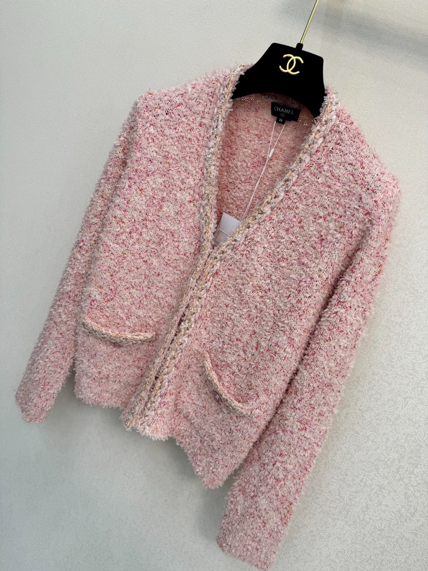 Pink coarse woolen coat