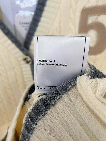 25fw Embroidered letter knitted cardigan