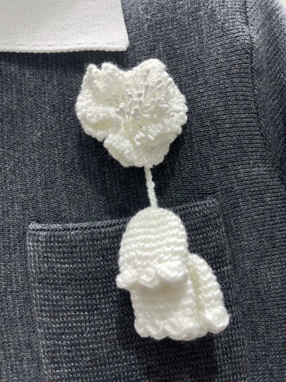 25fw Hook flower contrasting lapel long sleeved knitted dress