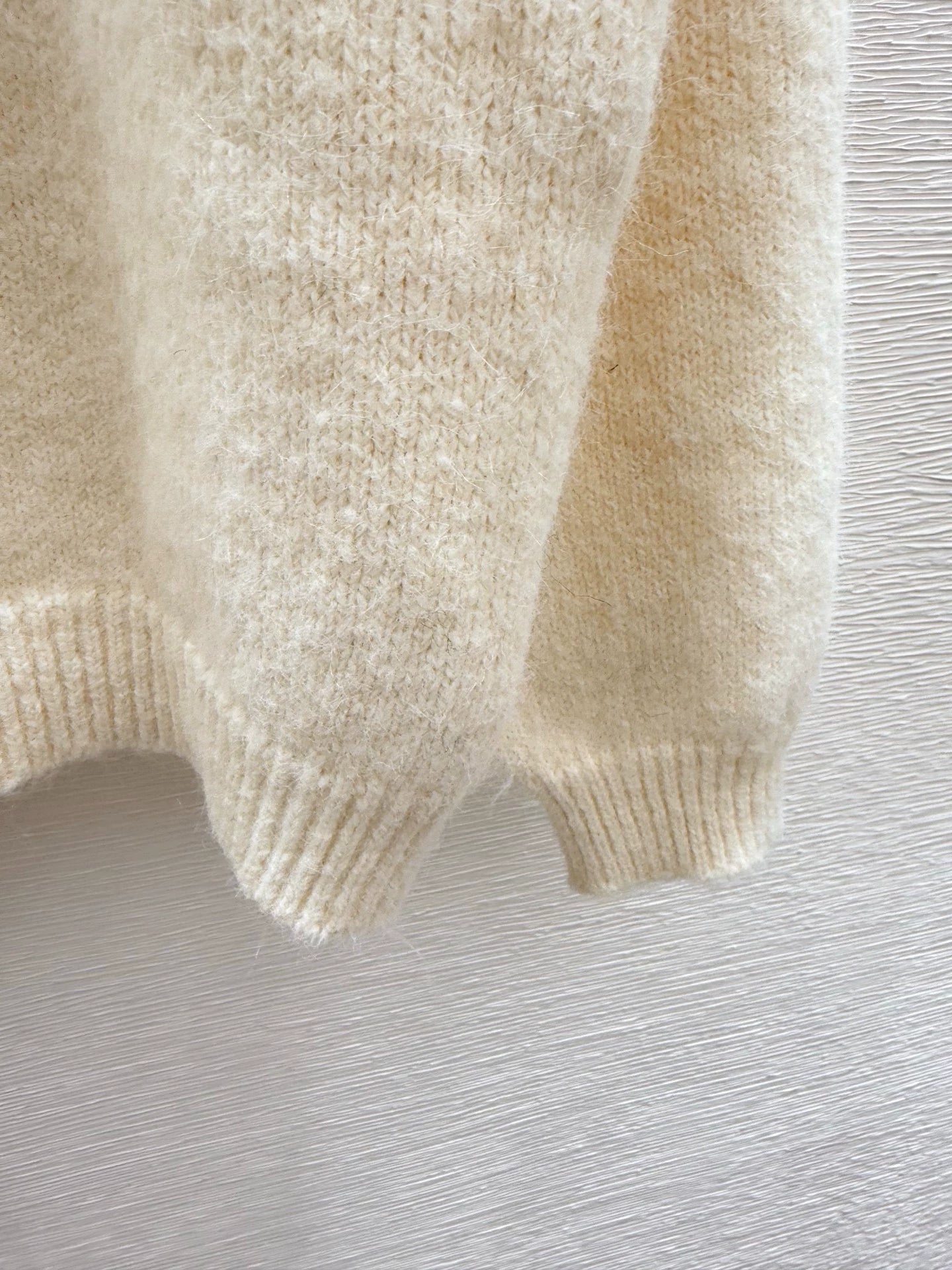 25fw Pearl knitted cardigan