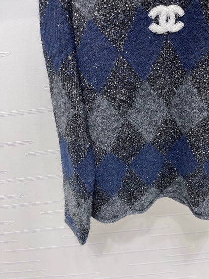 Lingge bead V-neck long sleeved shirt