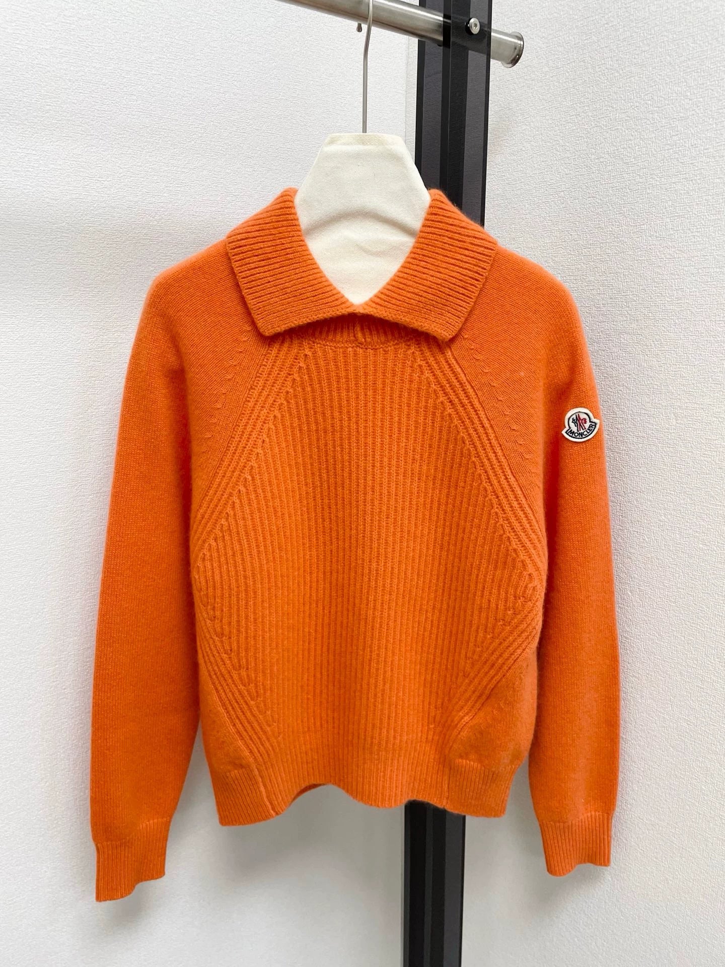 25fw Slim fit pit striped sweater