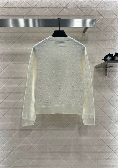 L 25 Embroidered jacquard sweater