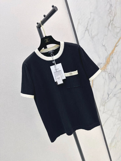 25 knitted short-sleeved top