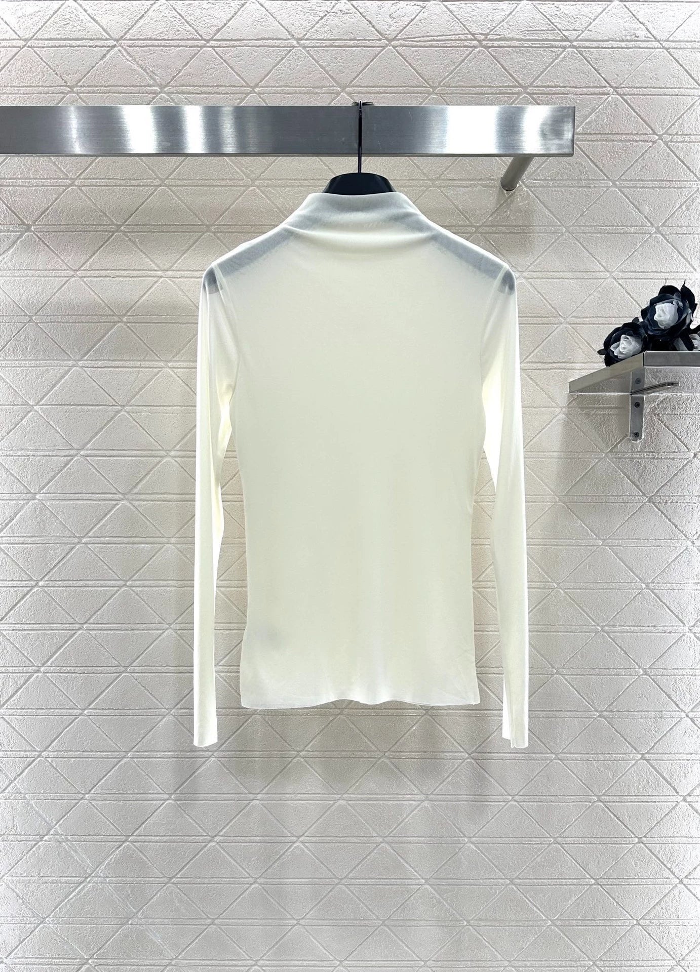 25fw Slim fit rhinestone double C high neck base shirt