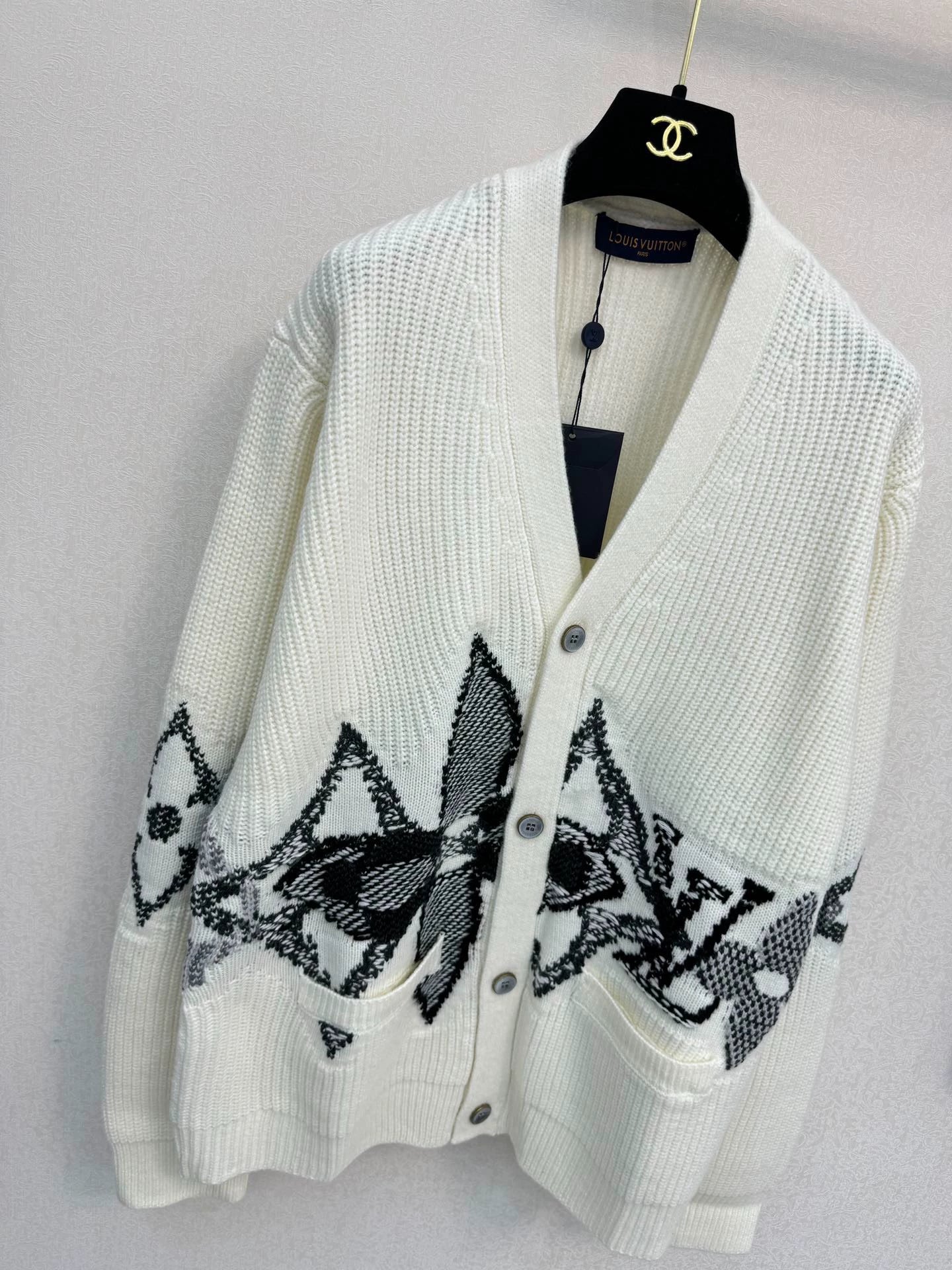 Skiing series knitted cardigan