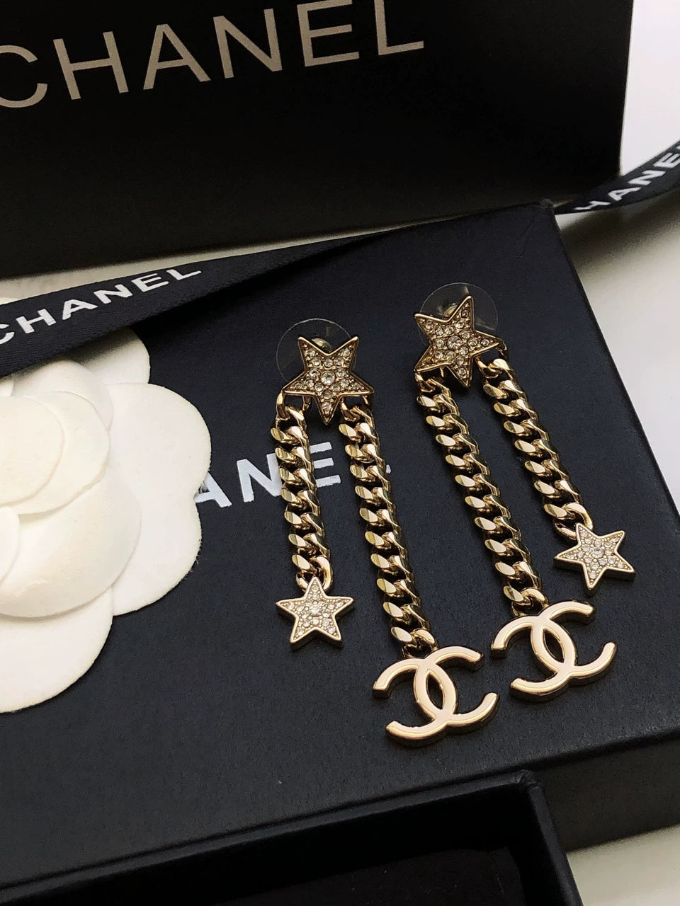 Star chain tassel earrings