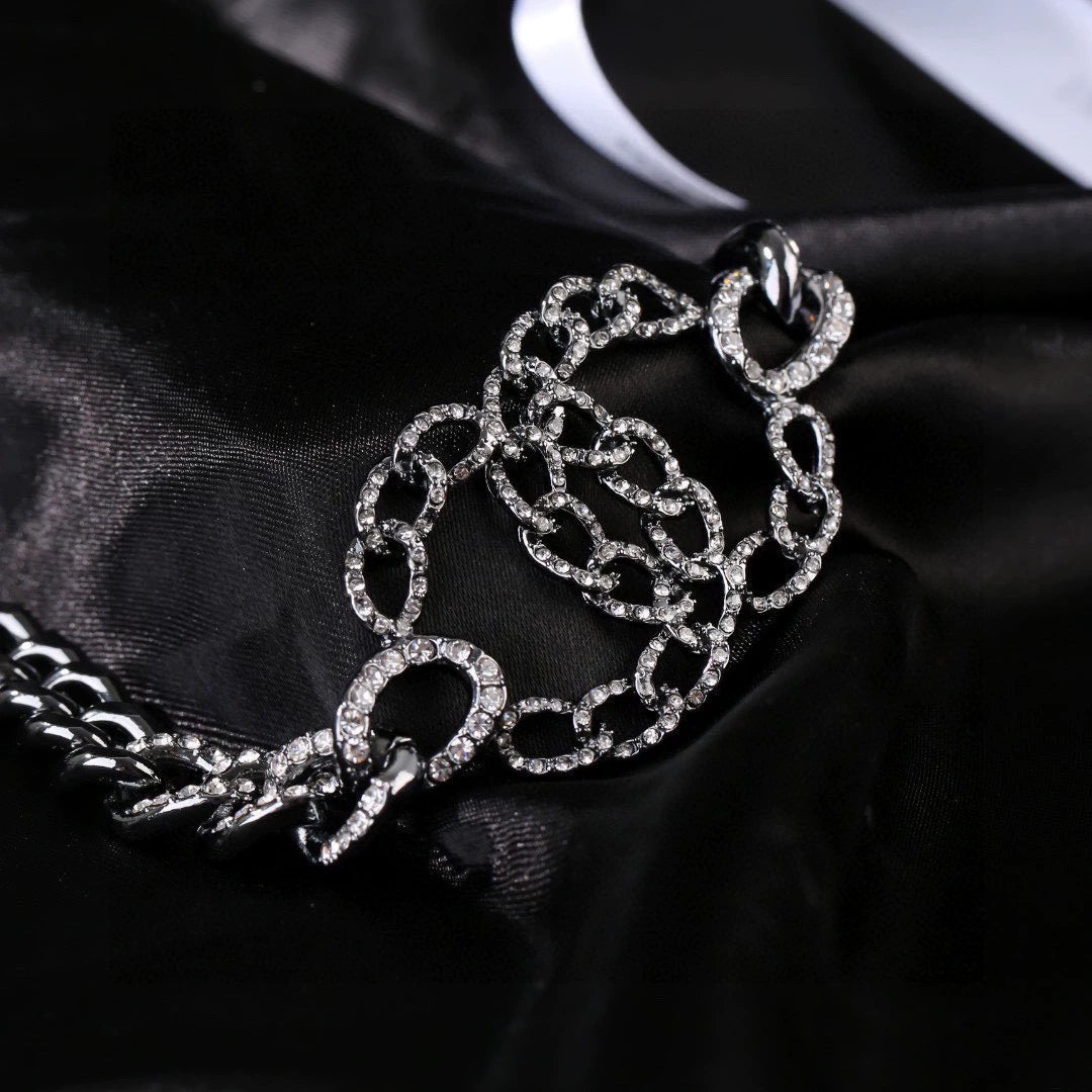 Double C waist chain