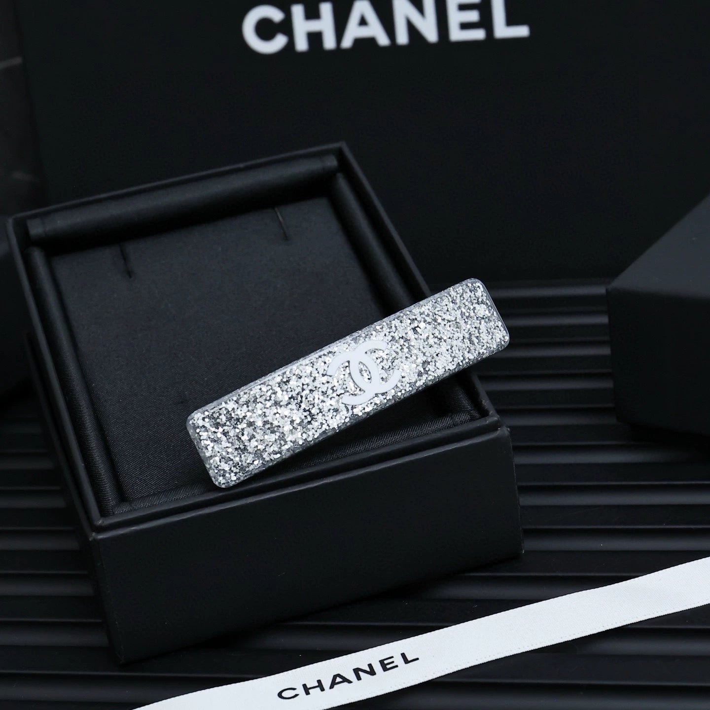 Double C silver glitter hair clip