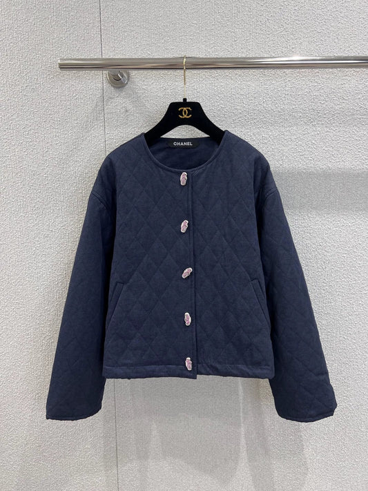 Diamond-patterned cropped denim jacket