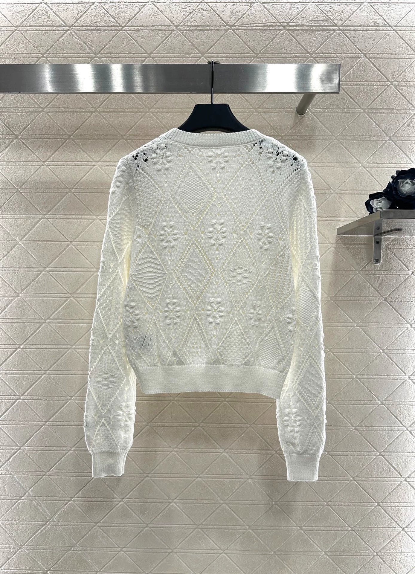 Hollow jacquard knitted cardigan