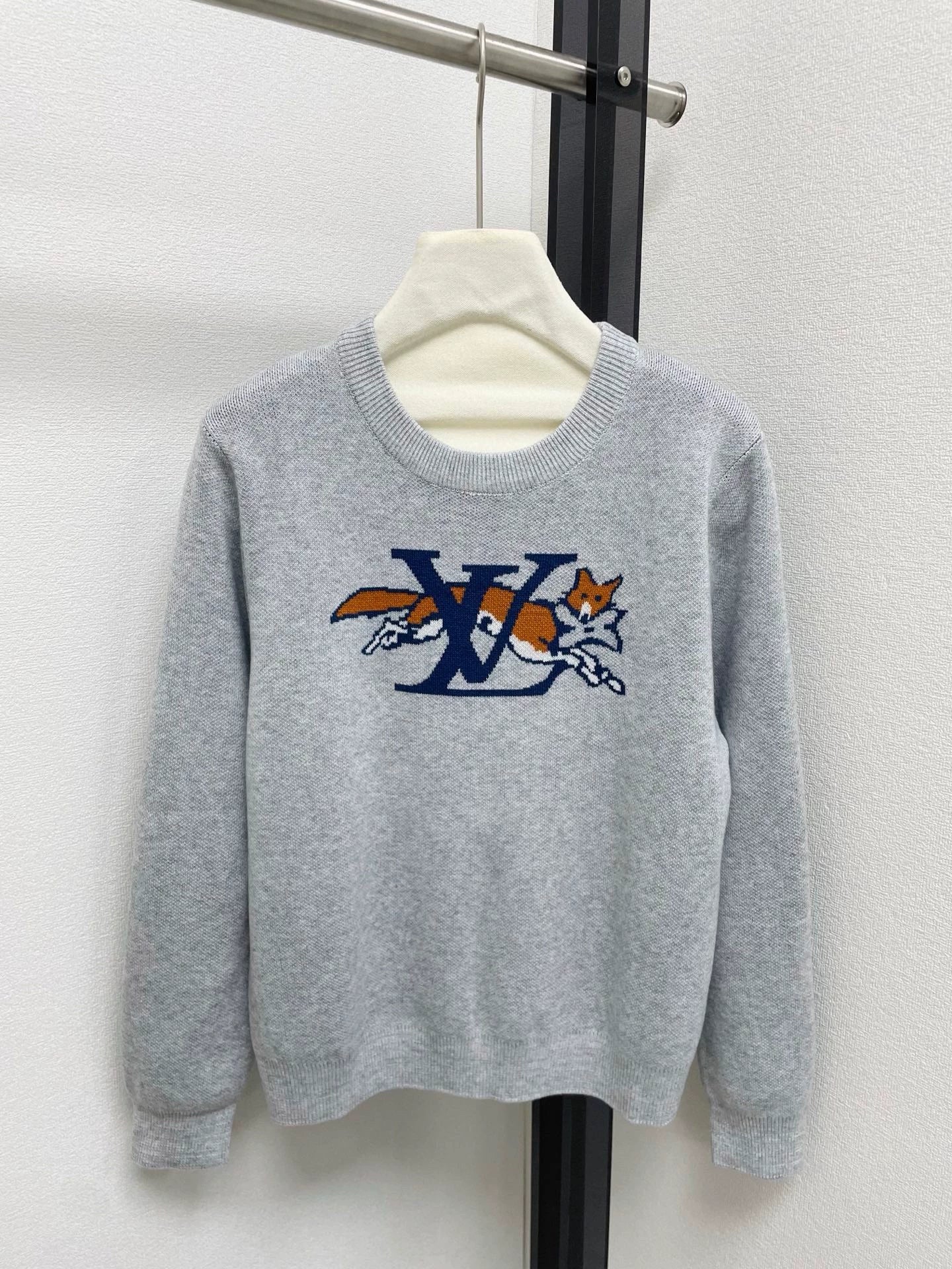 25fw Fox pattern wool sweater
