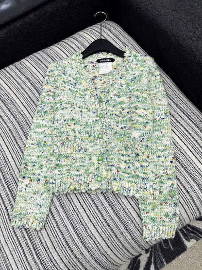 25fw Gem buckle V-neck long sleeved knitted jacket