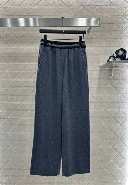 Wool color blocked letter set