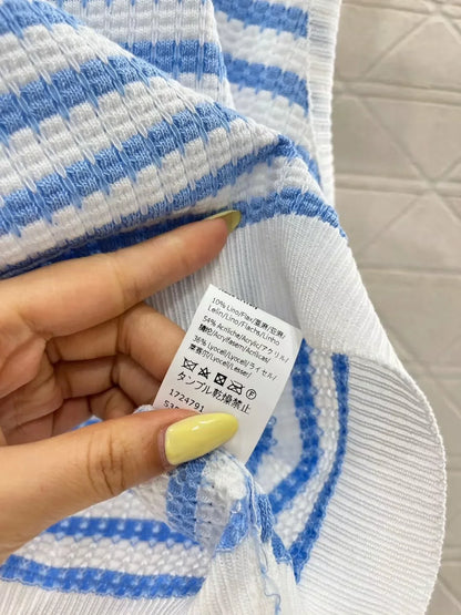 25 Spring and Summer New Contrast Stripe Embroidery Knitted Vest