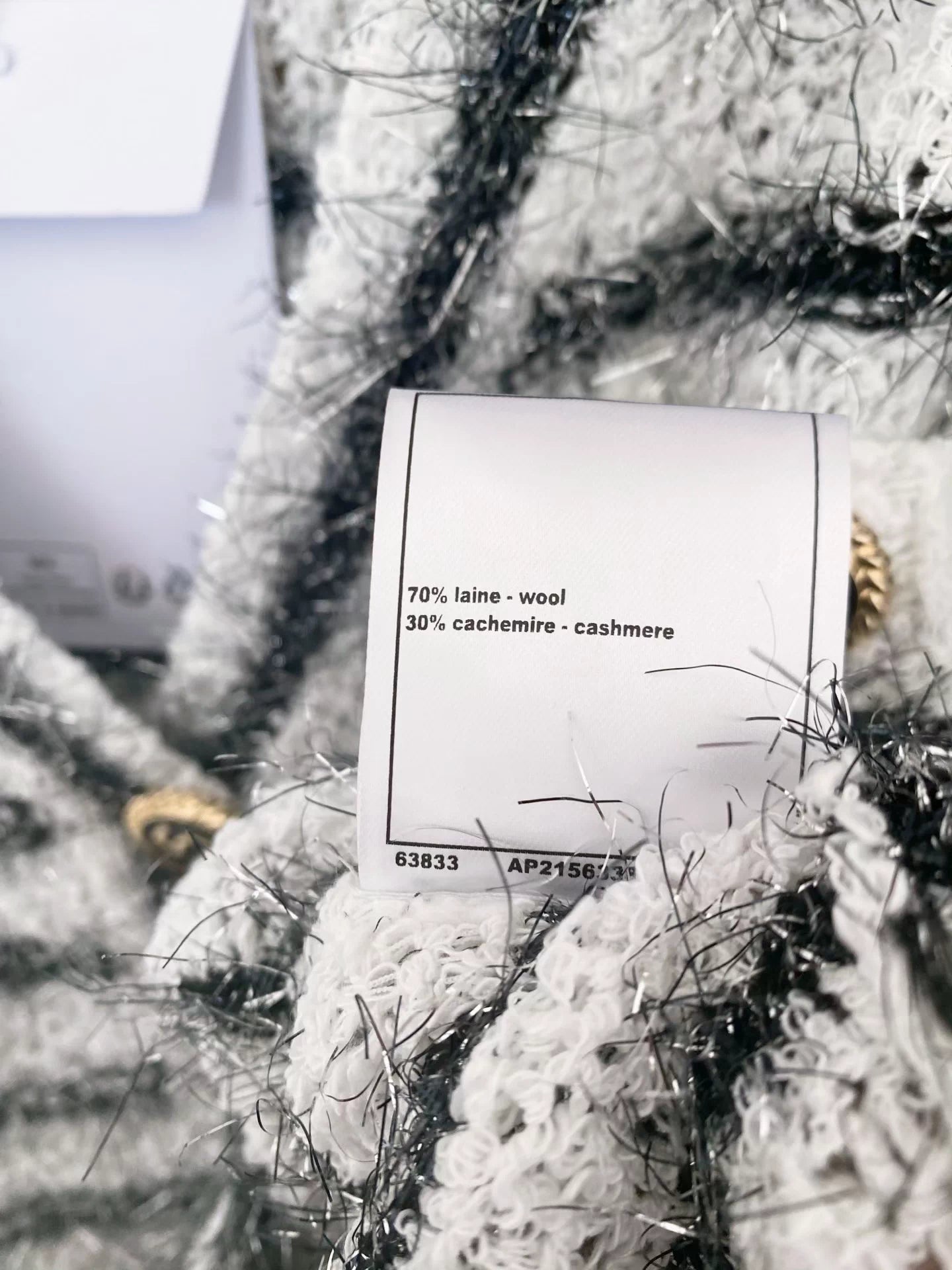 25fw Two tone V-neck cardigan