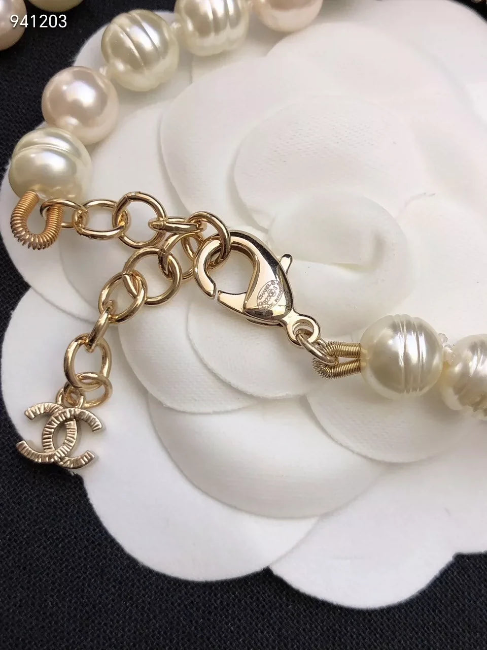 Pink/Pearl Sweater Chain