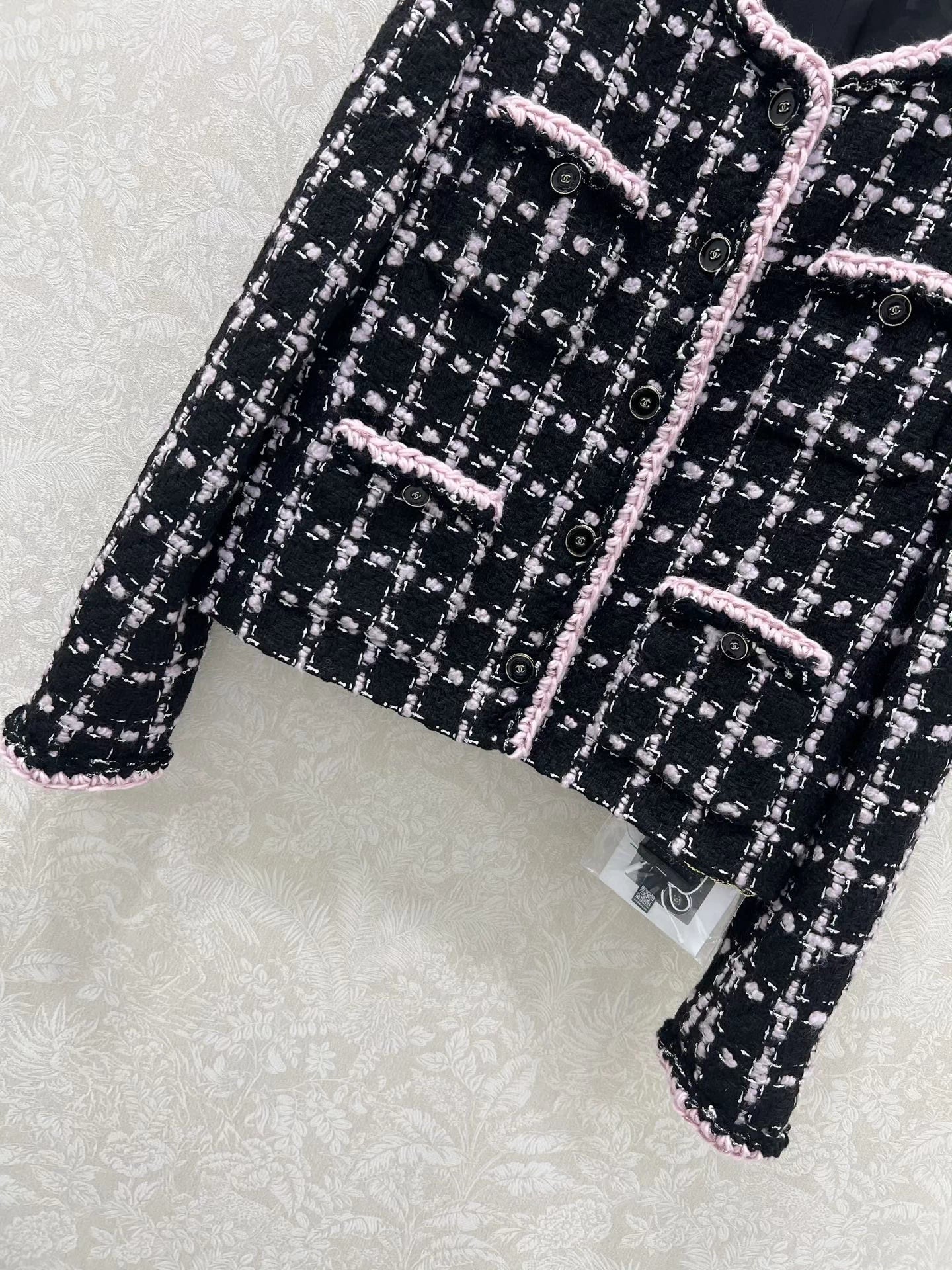 Knitted dress with tied edges, short jacket