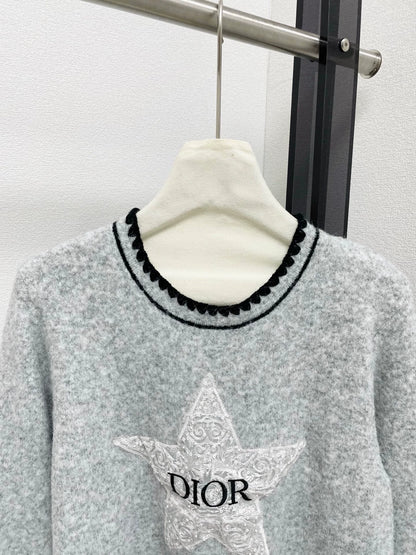 Pentagram letter embroidered sweater