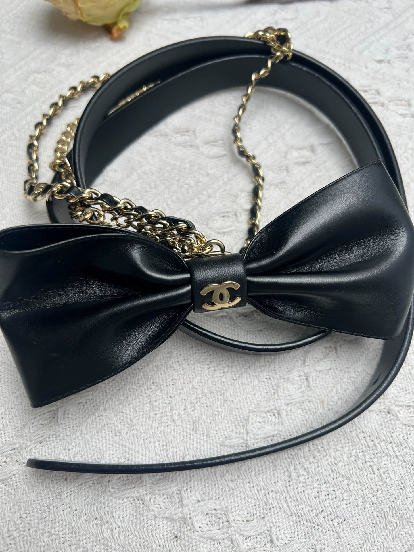 C Sheepskin Waist Chain