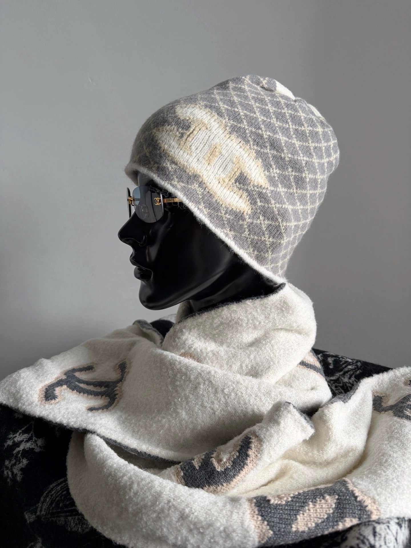 Double C wool knitted cold hat