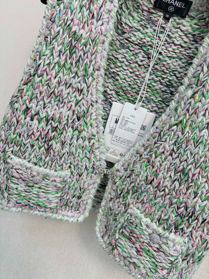 Mixed color woven vest