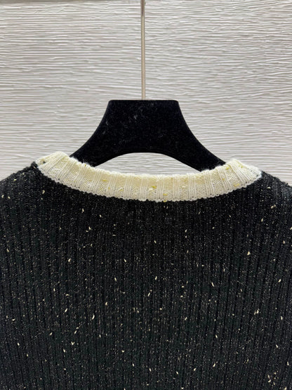 25fw Knitted long-sleeved sweater