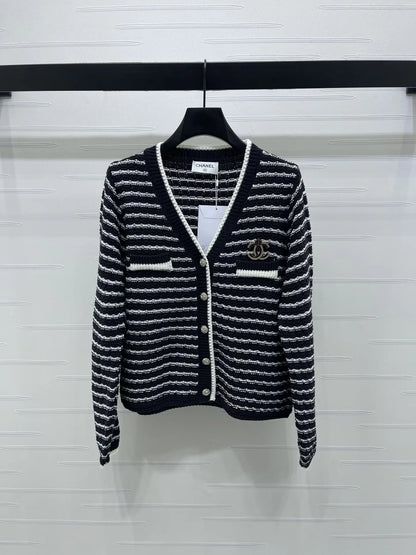V-neck knitted striped cardigan