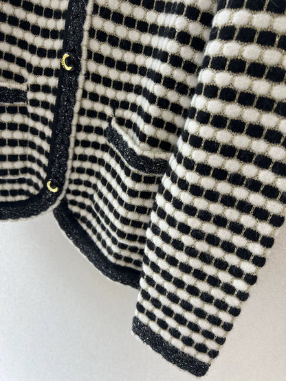 25fw Striped V-neck knitted long sleeved cardigan