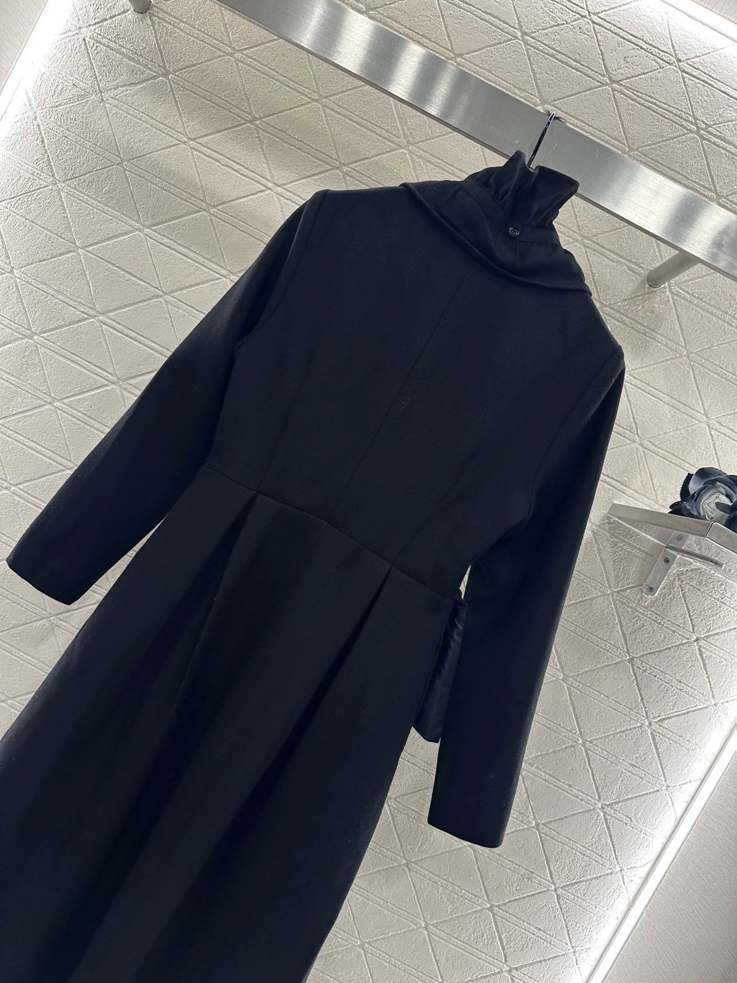 25fw Detachable pleated lace dress