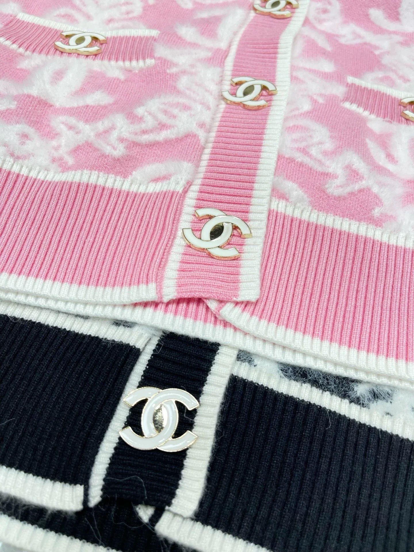 25fw Double C logo embroidered cardigan